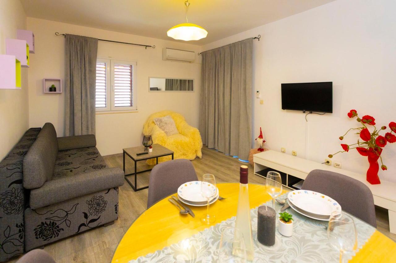 Apartman Angie Makarska Esterno foto