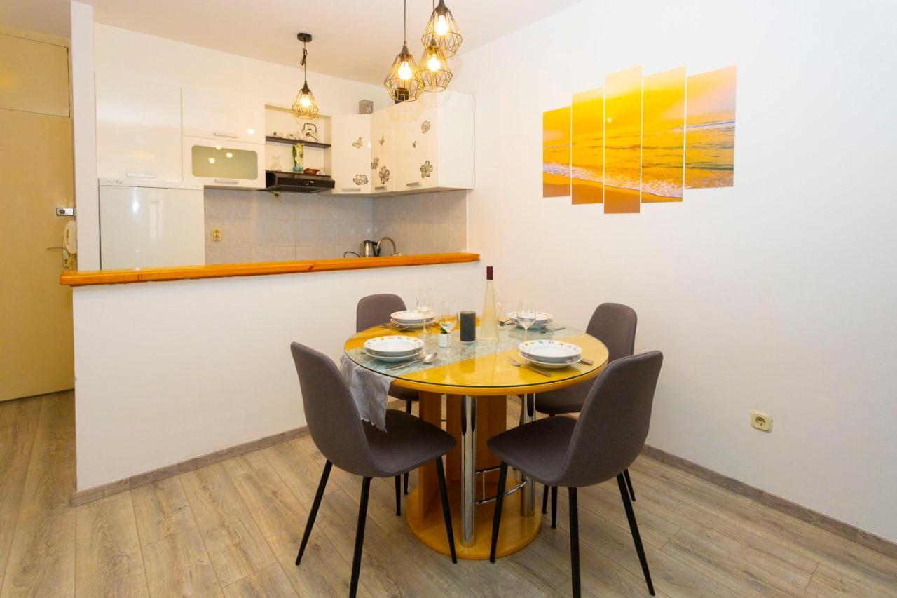 Apartman Angie Makarska Esterno foto